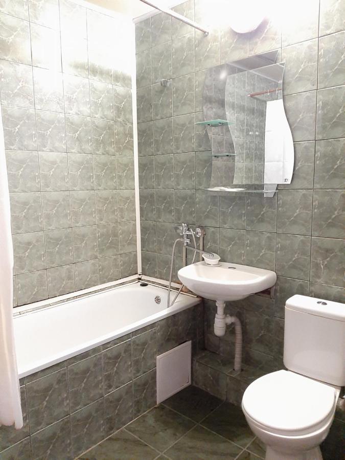1 Комнатная На Позняках Apartment Kiev Exterior foto
